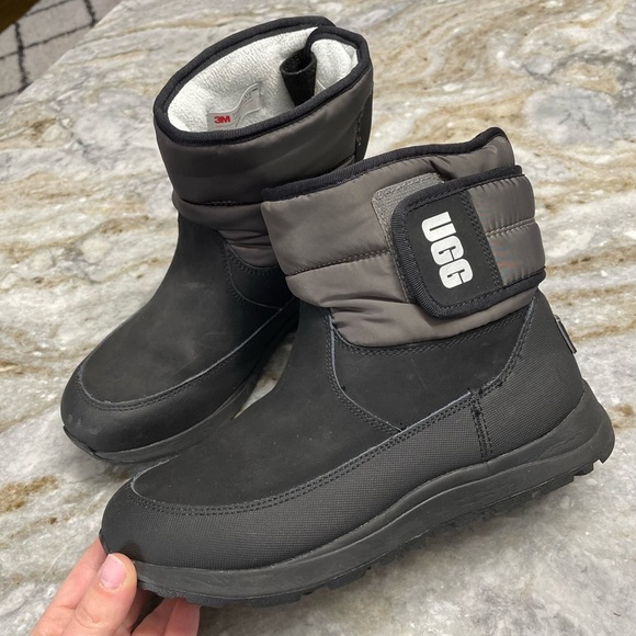 UGG TOTY WEATHER BOOTS- BLACK Kids Size 4 Thinsulate Waterproof Fleece Lining - Picture 15 of 15